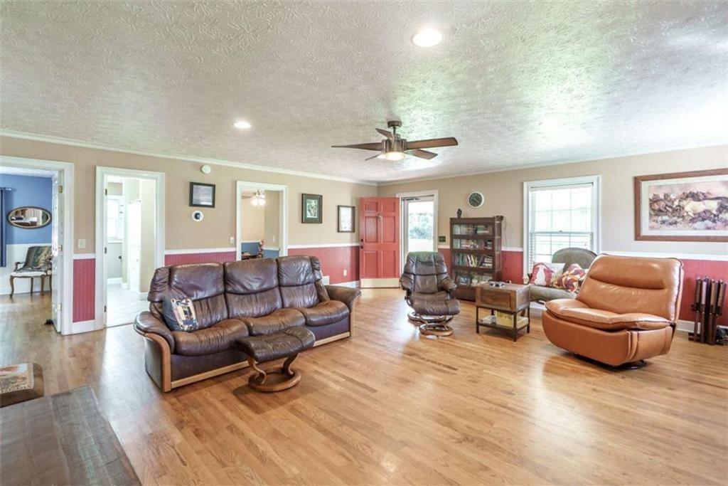 Walter Shepherd Rd, Rutledge, GA 30663