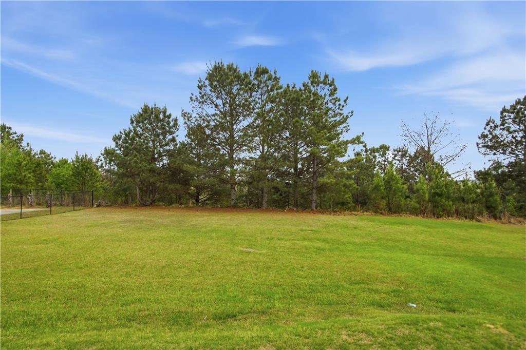 Cragstone Rd, Lithonia, GA 30038