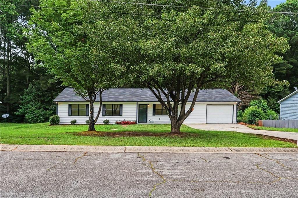 Grand Central Dr, Snellville, GA 30078