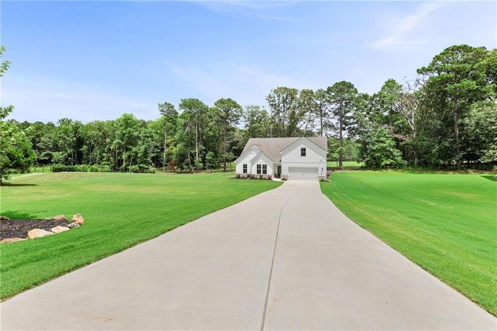 Whites Pond Rd, Moreland, GA 30259