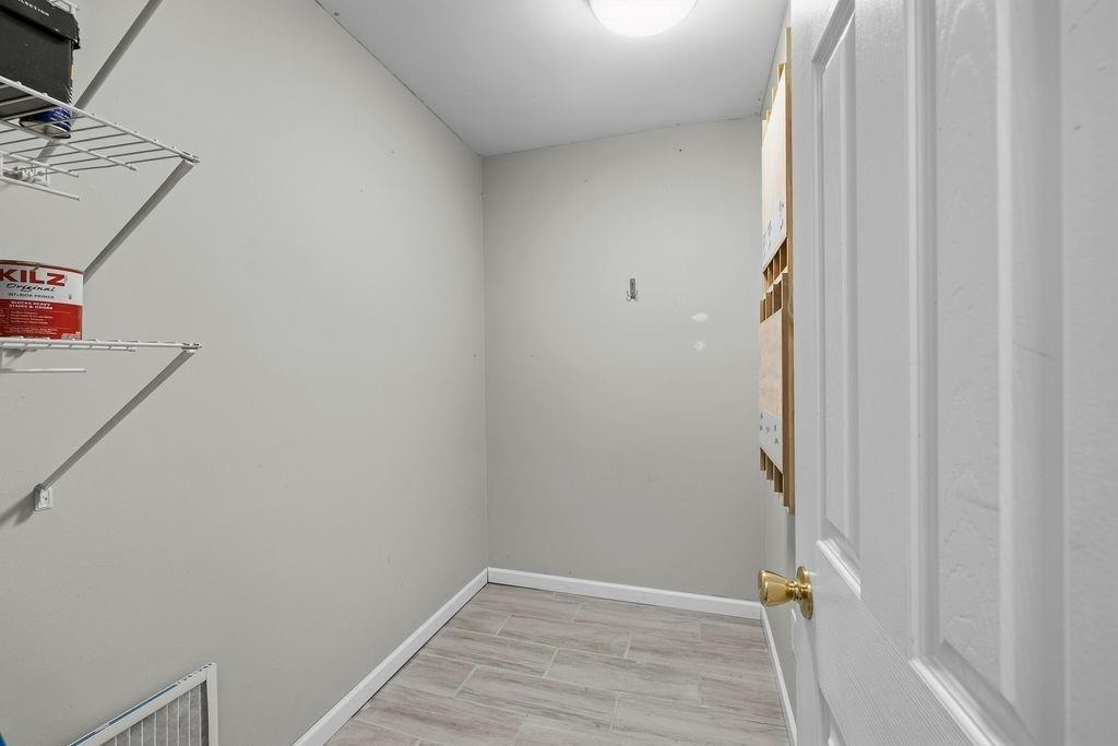 Brighton Pt, Sandy Springs, GA 30328