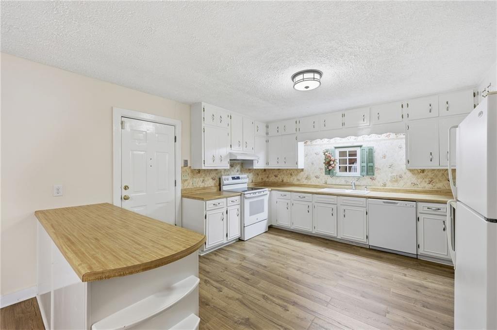 Pine Valley Rd, Gainesville, GA 30501