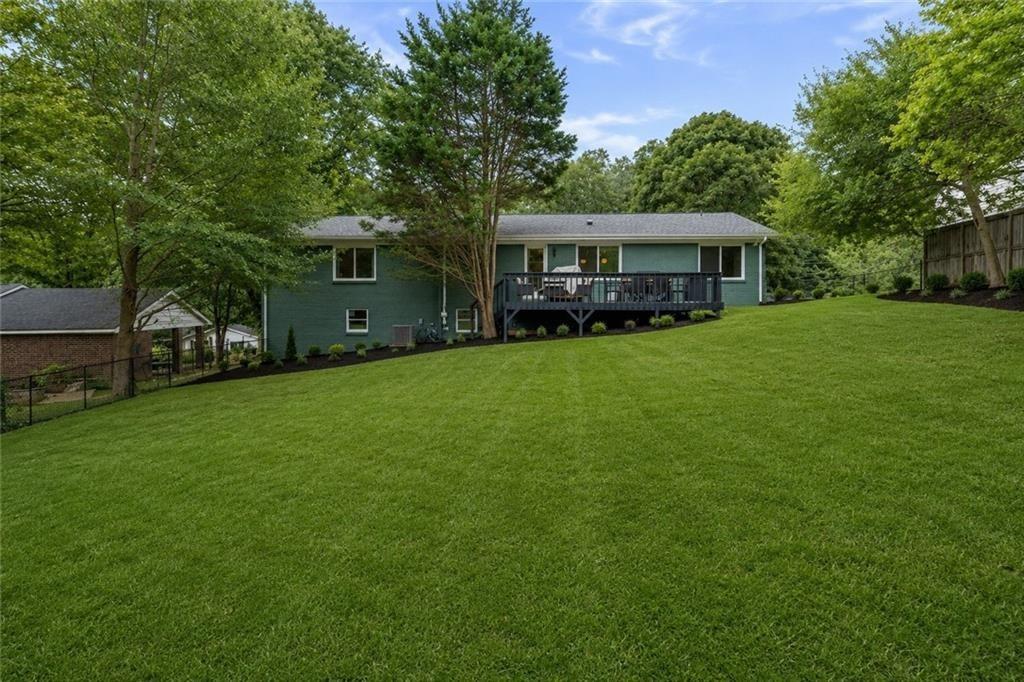 Lake Dr Se, Smyrna, GA 30082