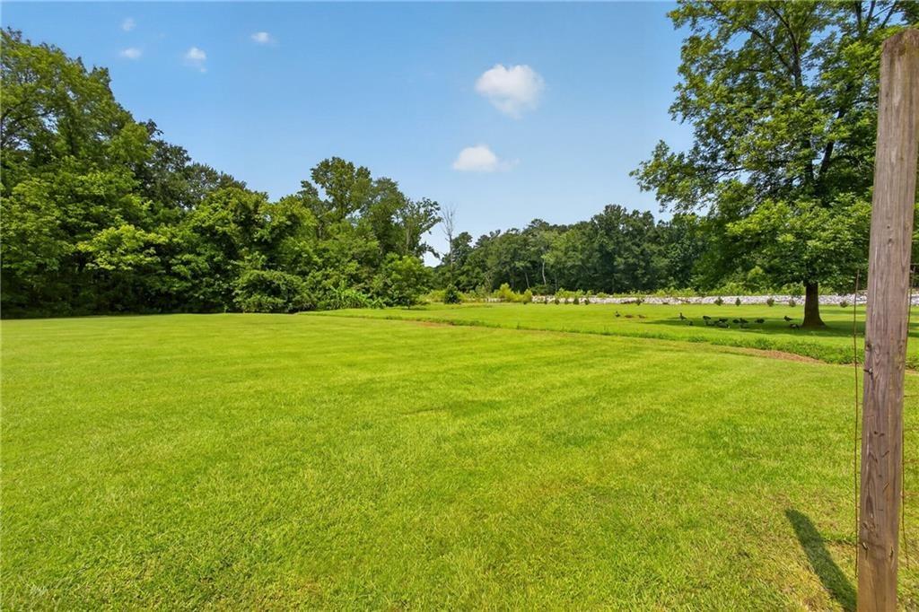Bailey Dr Sw, Lilburn, GA 30047