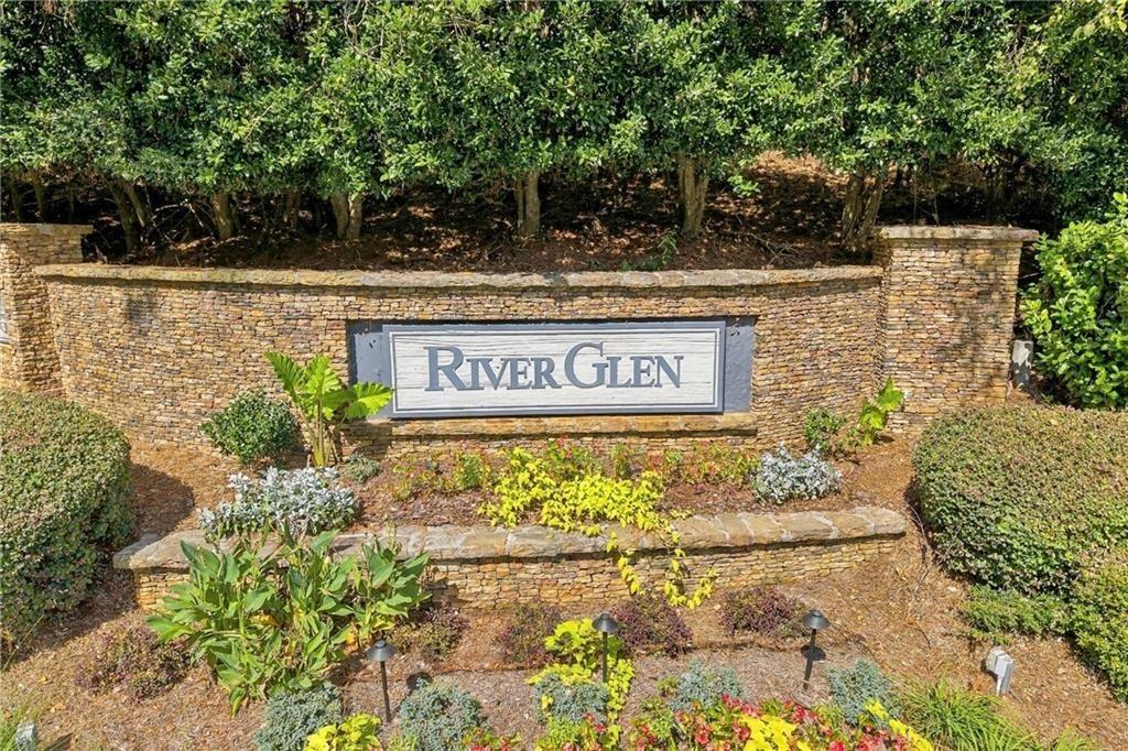 Riverglen Dr, Suwanee, GA 30024