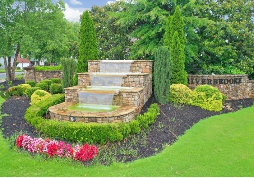 Grey Rock Way, Suwanee, GA 30024