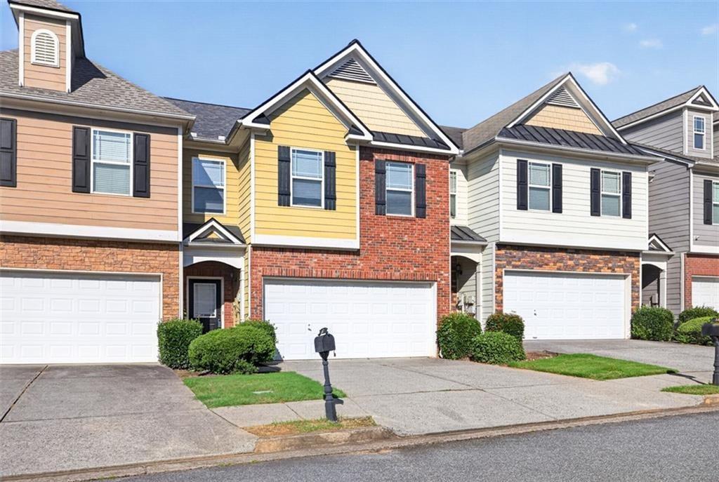 Providence Oak Ct, Lawrenceville, GA 30046