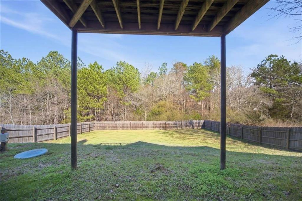 Cambridge Dr, Loganville, GA 30052
