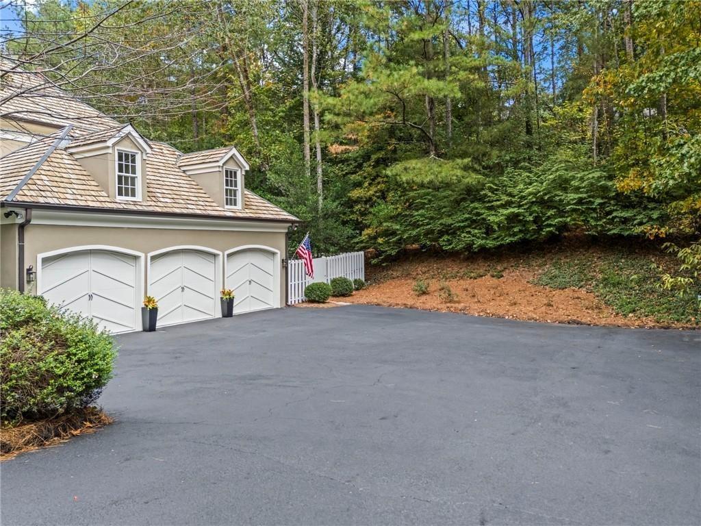 W Garmon Rd, Sandy Springs, GA 30327