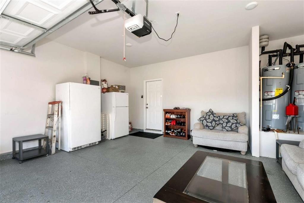 Manchester Dr, Flowery Branch, GA 30542