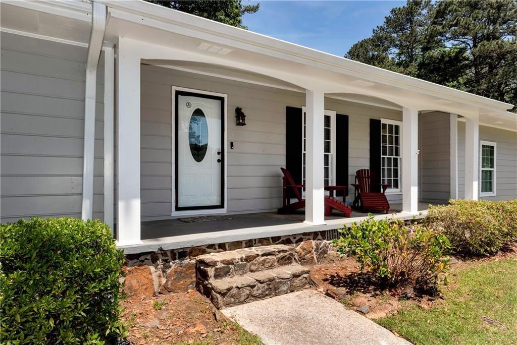 Oak Ridge Ln, Lawrenceville, GA 30044