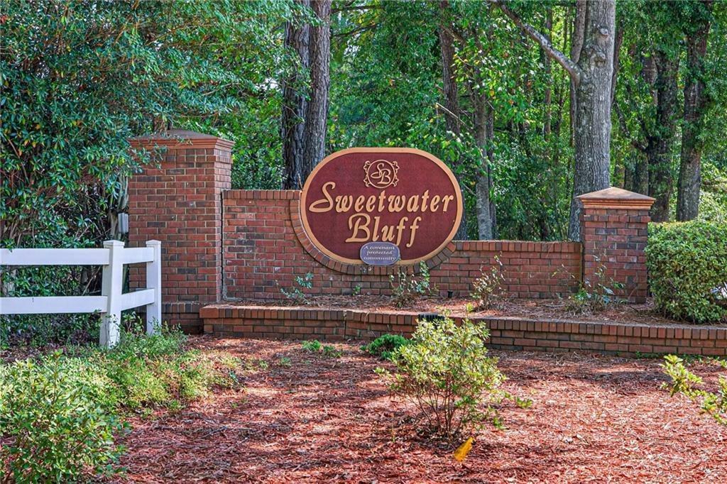 Sugarbrook Dr, Lawrenceville, GA 30044