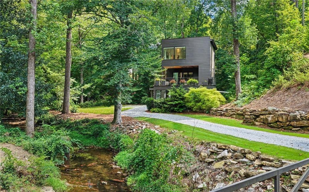 Mountain Way Ne, Atlanta, GA 30342
