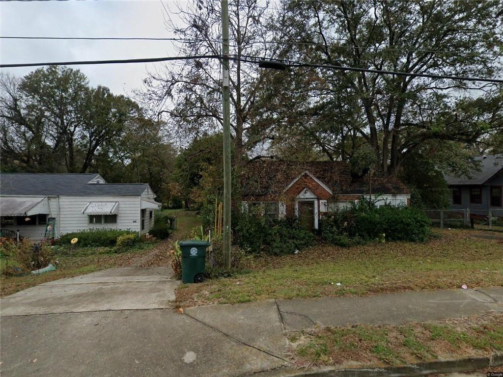 Burton Ave, Macon, GA 31204
