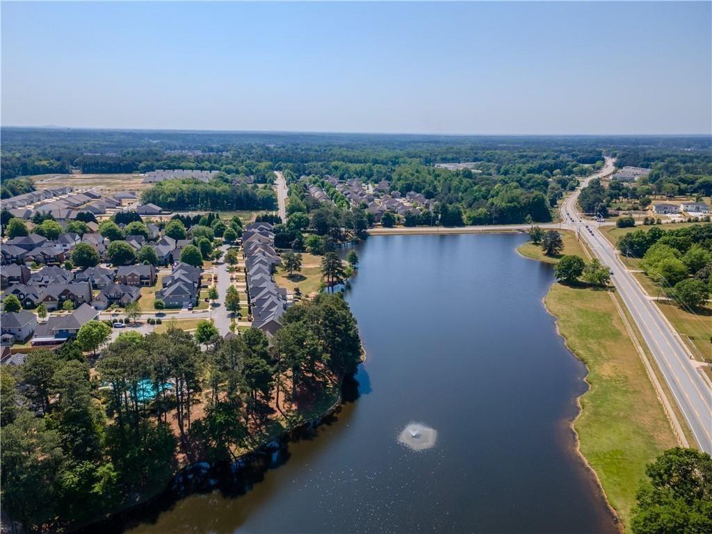 Warm Springs Ct, Loganville, GA 30052