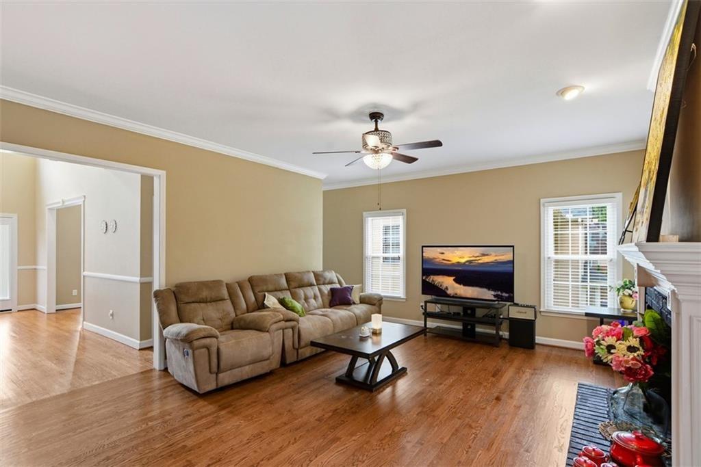 Laurian Dr Nw, Kennesaw, GA 30144