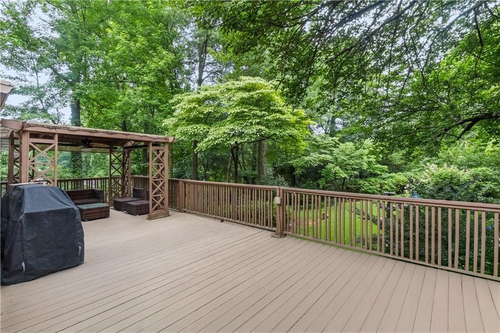 Frey Lake Rd Nw, Kennesaw, GA 30144