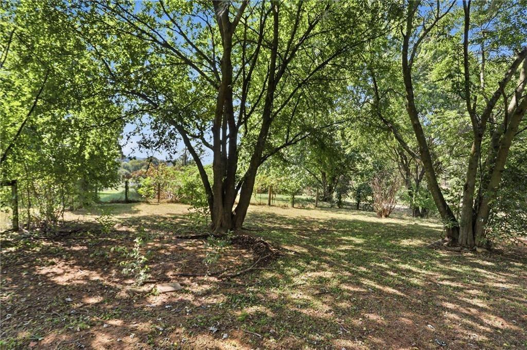 Triple D Dr Se, Adairsville, GA 30103