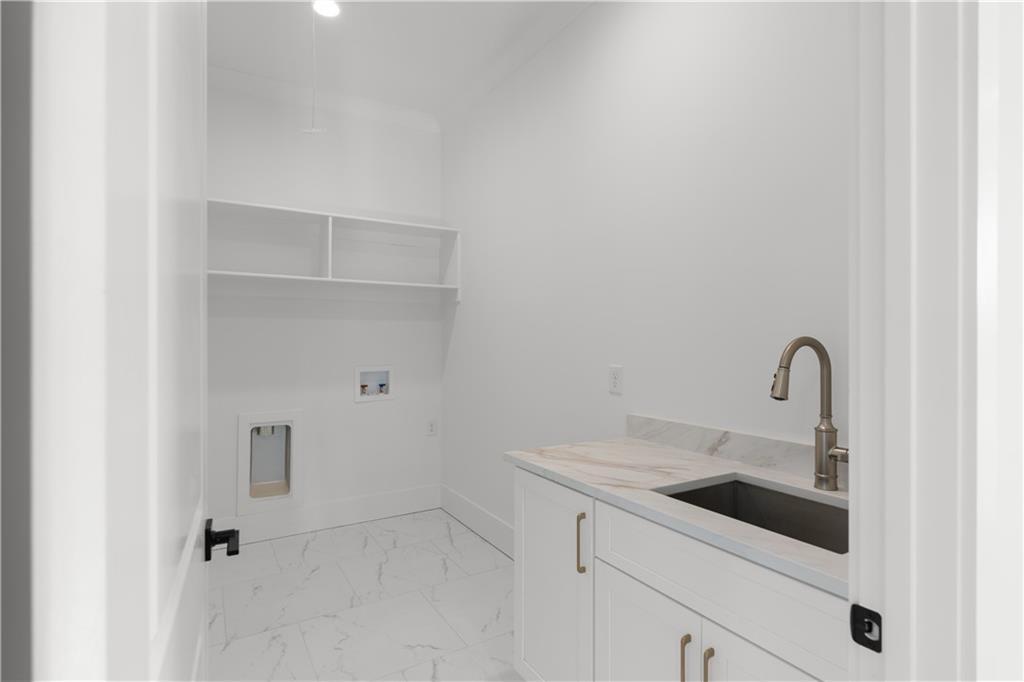 Power Ave, Buford, GA 30518