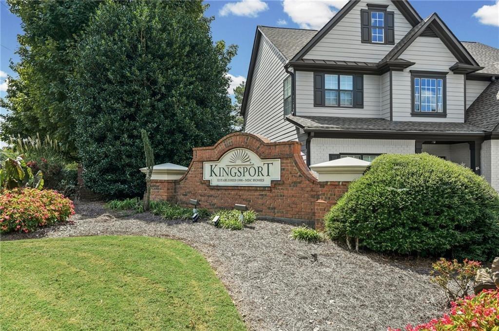 Kingsport Dr, Roswell, GA 30076