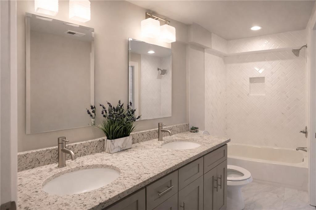 Seavey Dr, Decatur, GA 30032