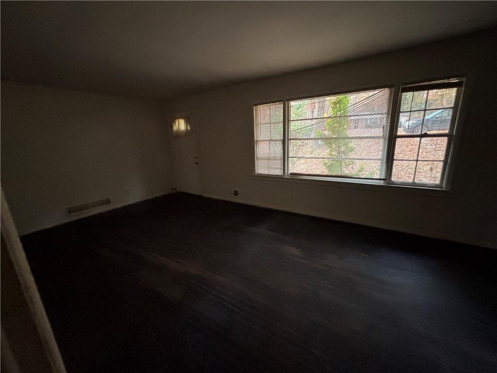 Alan Dr Sw, Atlanta, GA 30331