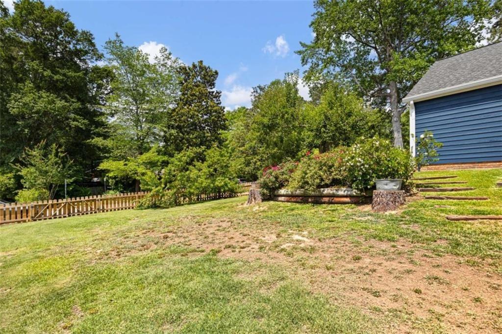 Arden Dr Sw, Marietta, GA 30008
