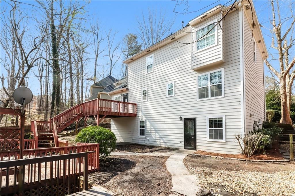 Cool Springs Dr Nw, Kennesaw, GA 30144
