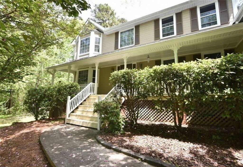 Riverdale Dr, Snellville, GA 30039