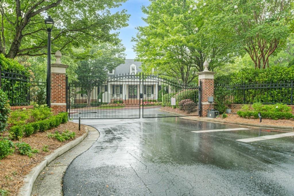 Ivygate Cir Se, Atlanta, GA 30339