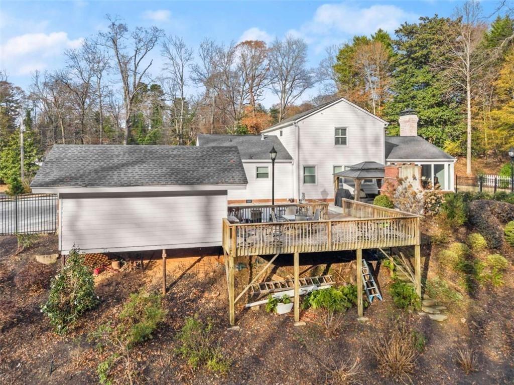 Dixon Dr, Gainesville, GA 30501