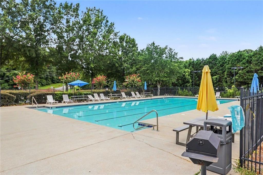 Maggie Mae Ln, Lawrenceville, GA 30045