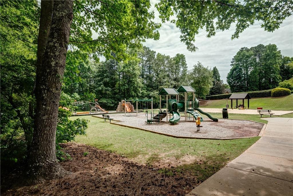 Beacon Crst, Newnan, GA 30265