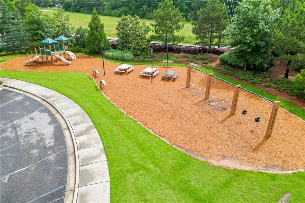 Maple Brook Dr, Dawsonville, GA 30534