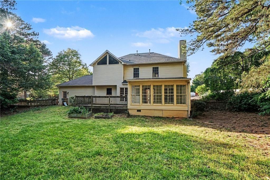 Montrose Pl, Snellville, GA 30078