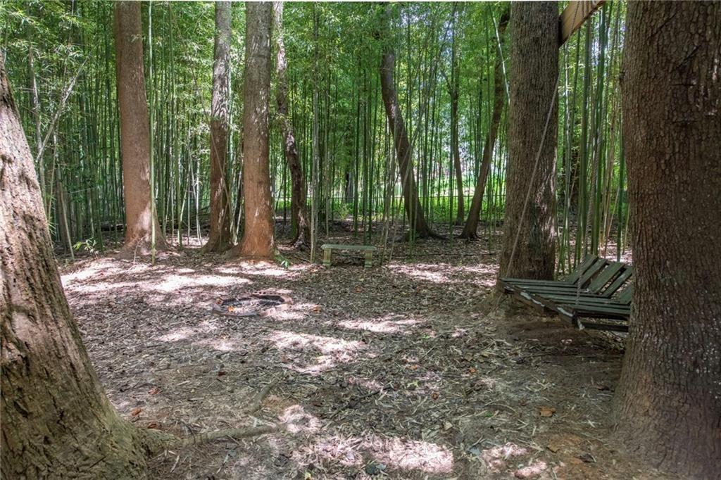 Barrett Ct, Powder Springs, GA 30127