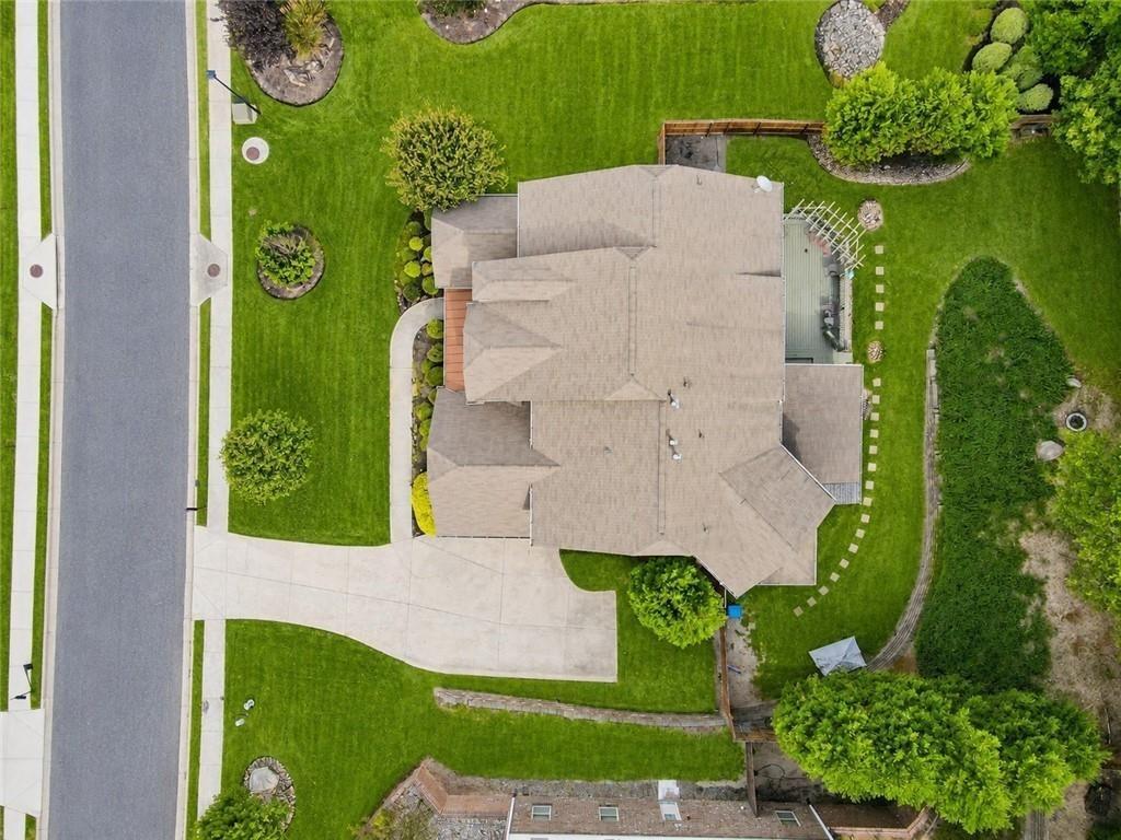 Caledonia Dr, Lawrenceville, GA 30045