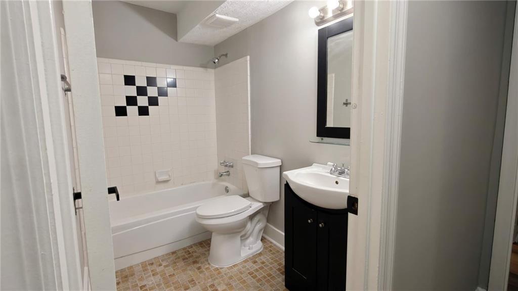 Lawrenceville Hwy, Decatur, GA 30033