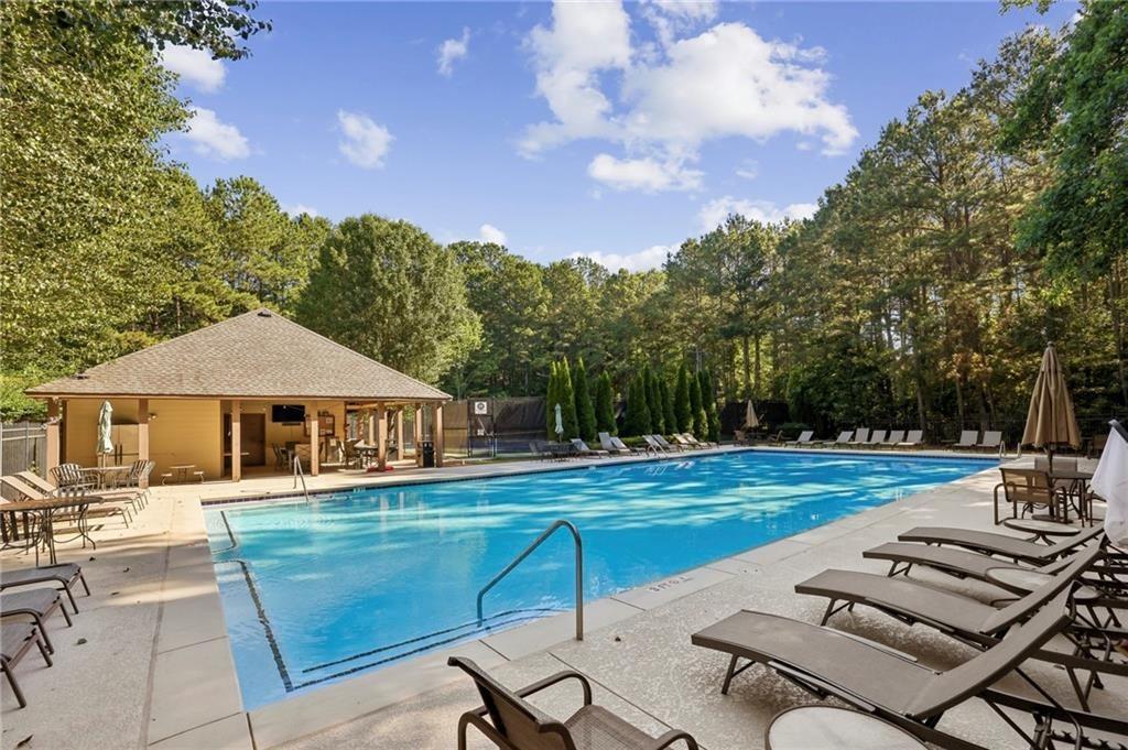 Cherry Oak Ln, Cumming, GA 30041