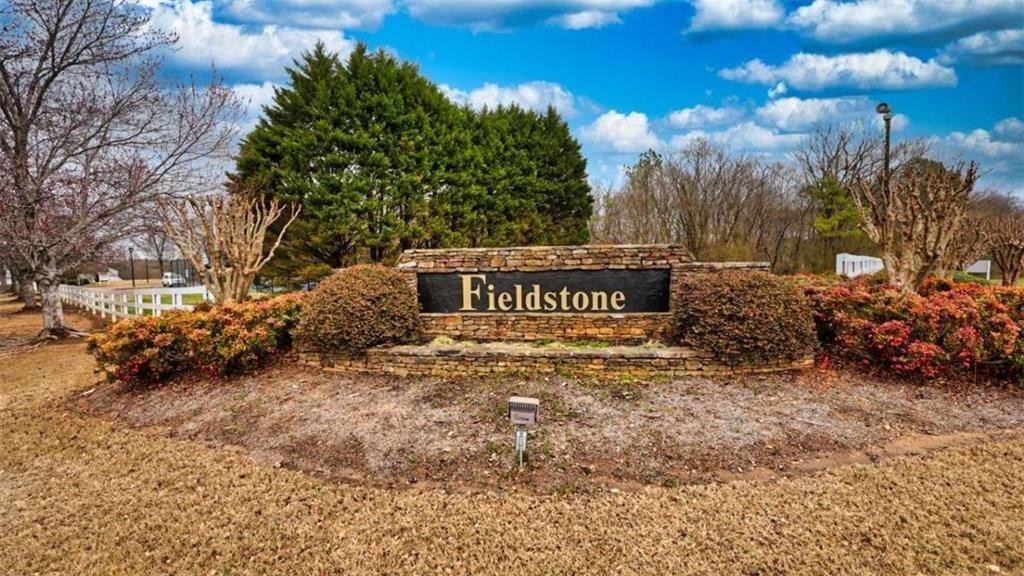 Fieldstone Dr, Canton, GA 30114