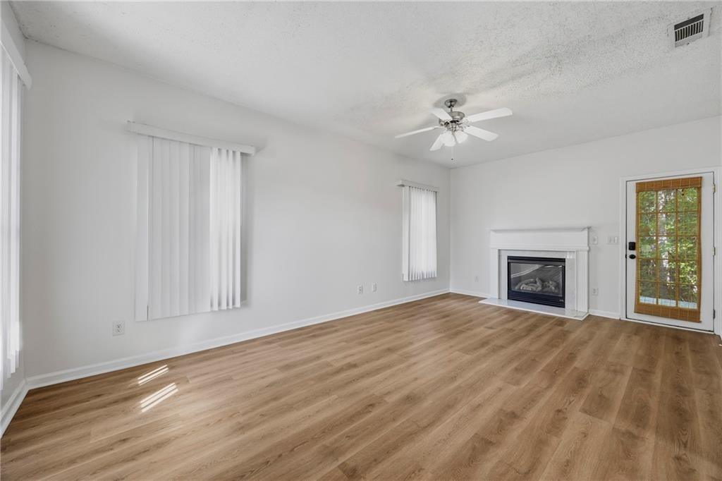 Cliftwood Dr, Riverdale, GA 30296