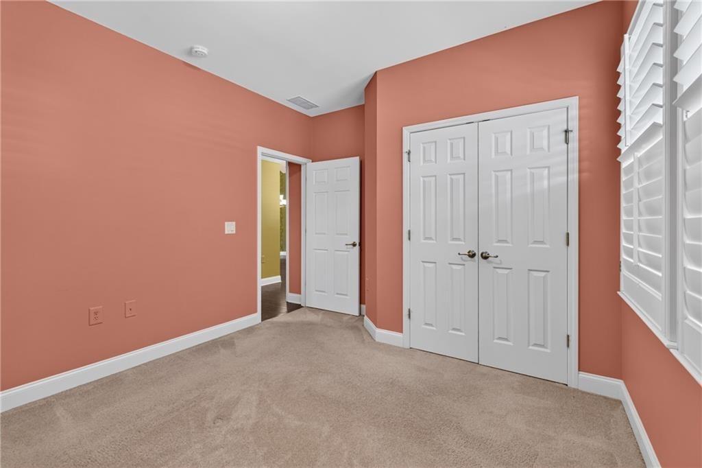 Grapevine Cir, Cumming, GA 30041