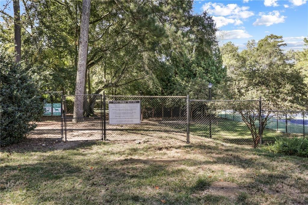 Independence Pl Nw, Atlanta, GA 30318