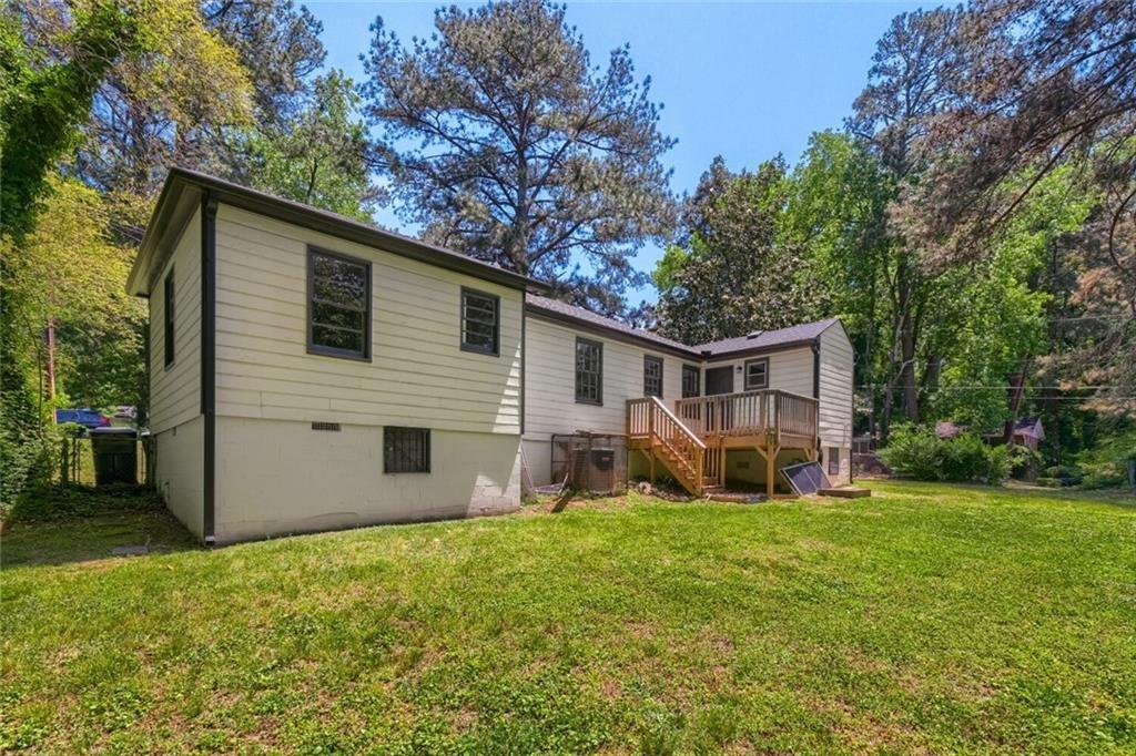 Forrest Ridge Dr Nw, Atlanta, GA 30318