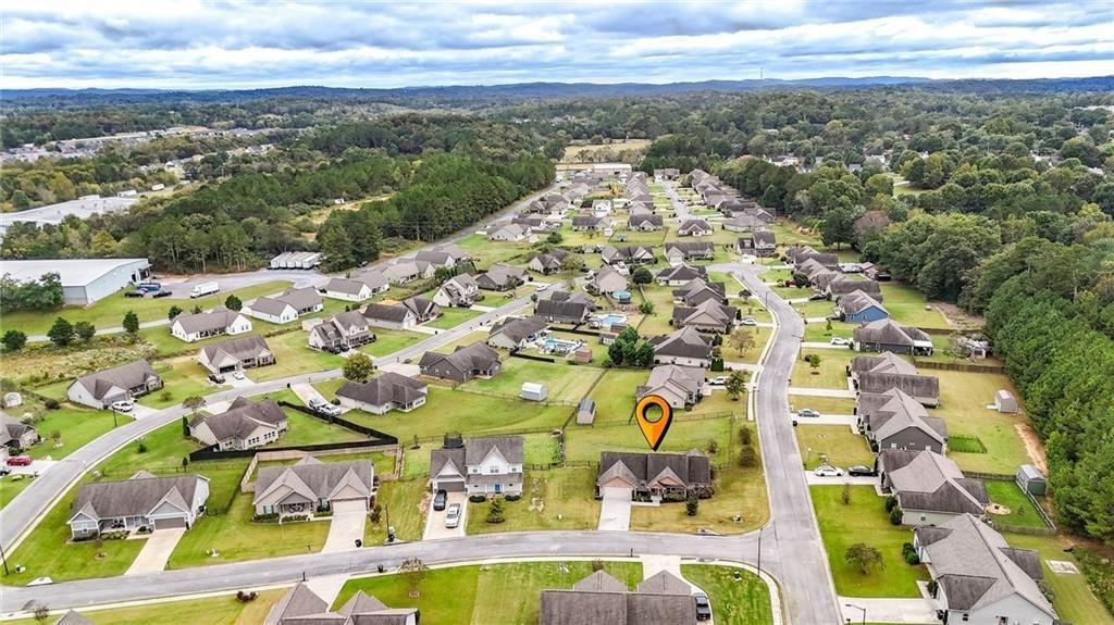 Madison Dr Sw, Calhoun, GA 30701