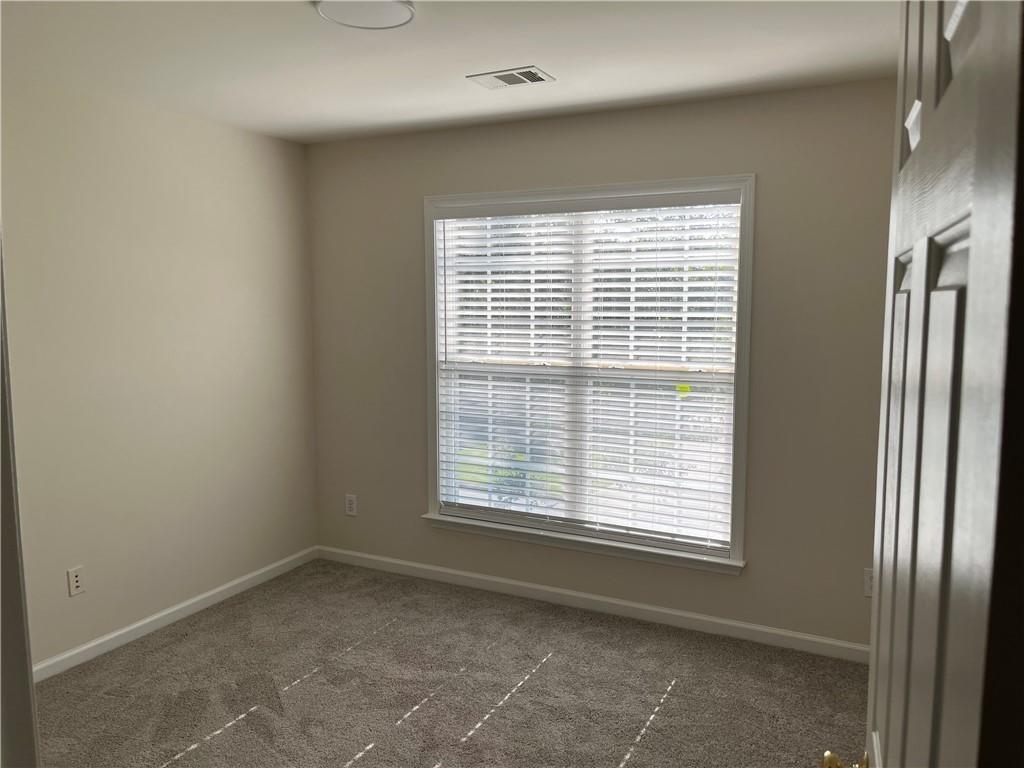 Midhurst Pl, Suwanee, GA 30024