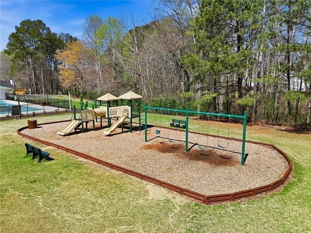Noah Ovrlk W, Acworth, GA 30101
