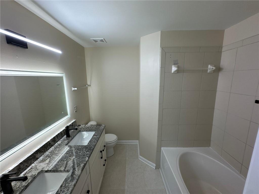 Prestwyck Ct, Alpharetta, GA 30004