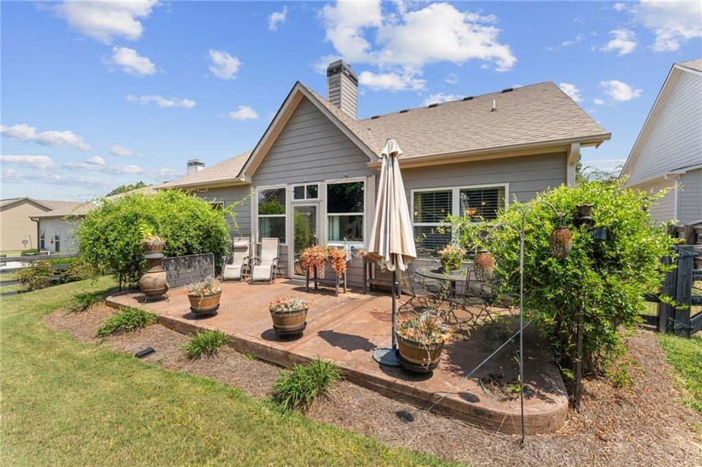 Hawthorne Ridge Cir, Dallas, GA 30132