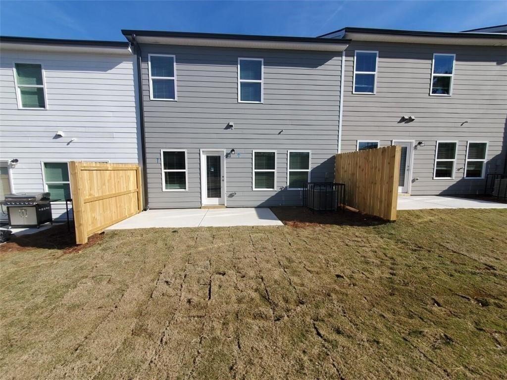 Cannonade Ln, Lithonia, GA 30058